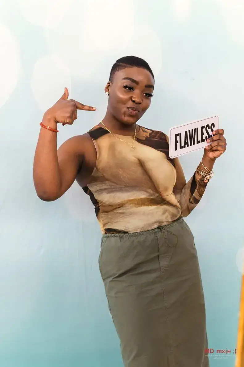 Guest posing at the DigiPod selfie photo booth