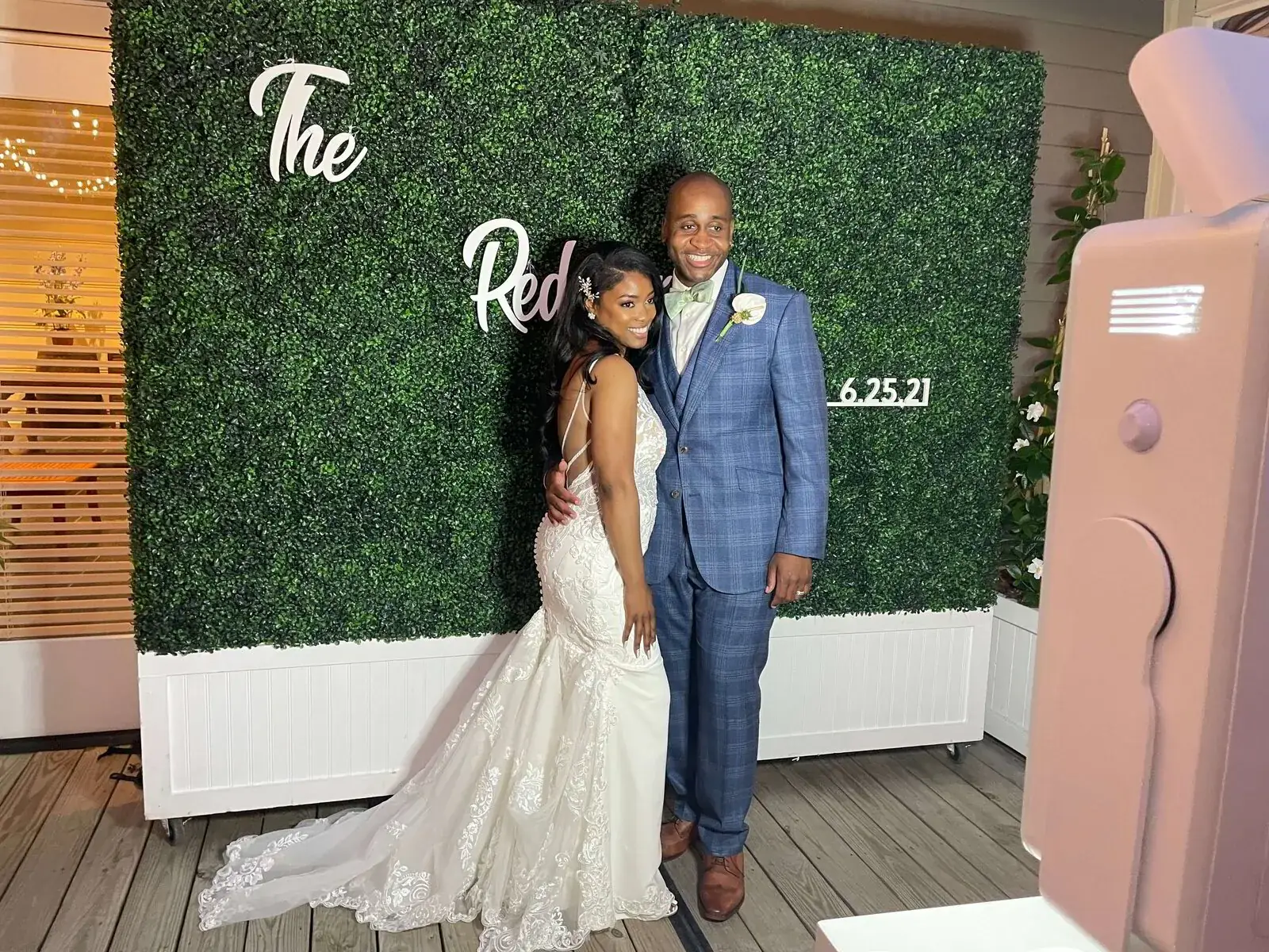 MD Mojo wedding photo booth